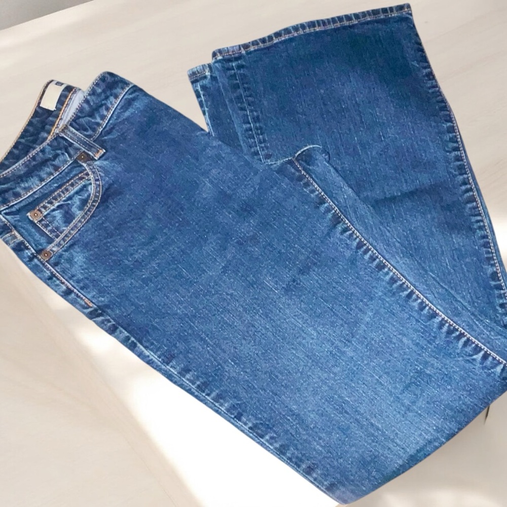 GAP Women's Flare Jeans in Blue